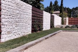 Le terrain de pétanque