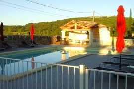 Des vacances au bord de la piscine !